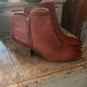 Frye Ankle boots
